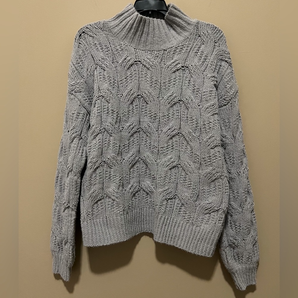 NWT Time & Tru Sweater - size small